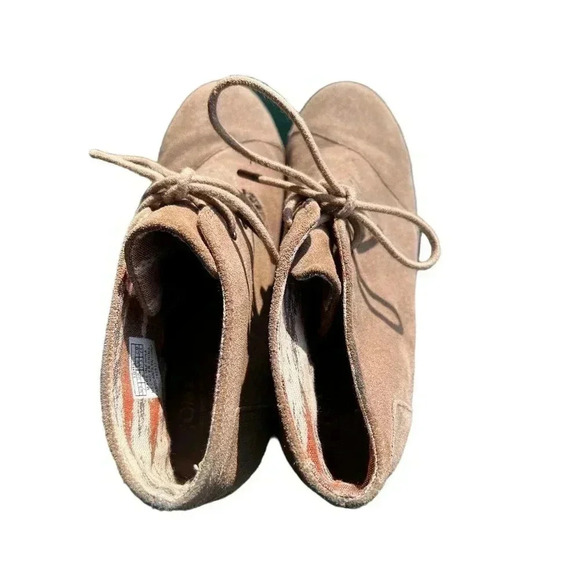 Tom’s khaki faux suede wedge booties 7 - Picture 5 of 7